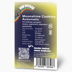 Bud Voyage Produktgrafik zeigt Moonshine Cookies Automatic Cannabispflanze mit Regenbogen und süßen, beerigen, zitrusartigen Farbakzenten vor dunklem Hintergrund
